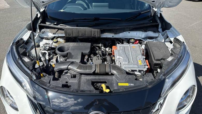 Nissan Juke 1.6 Hybrid Tekna 5dr Auto Hybrid Hatchback